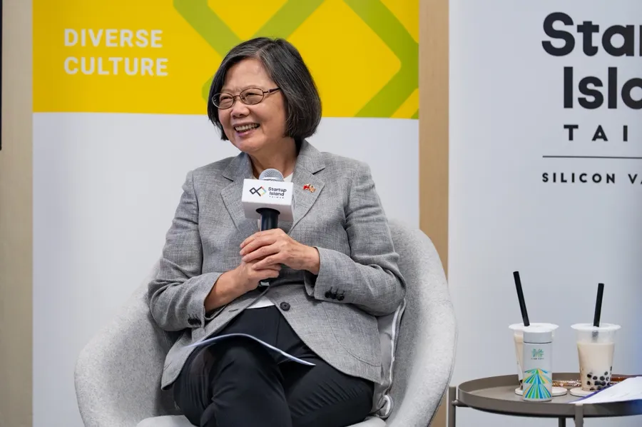 蔡英文前總統參訪 Startup Island TAIWAN 矽谷新創基地，新創暢談 AI、人才及全球布局