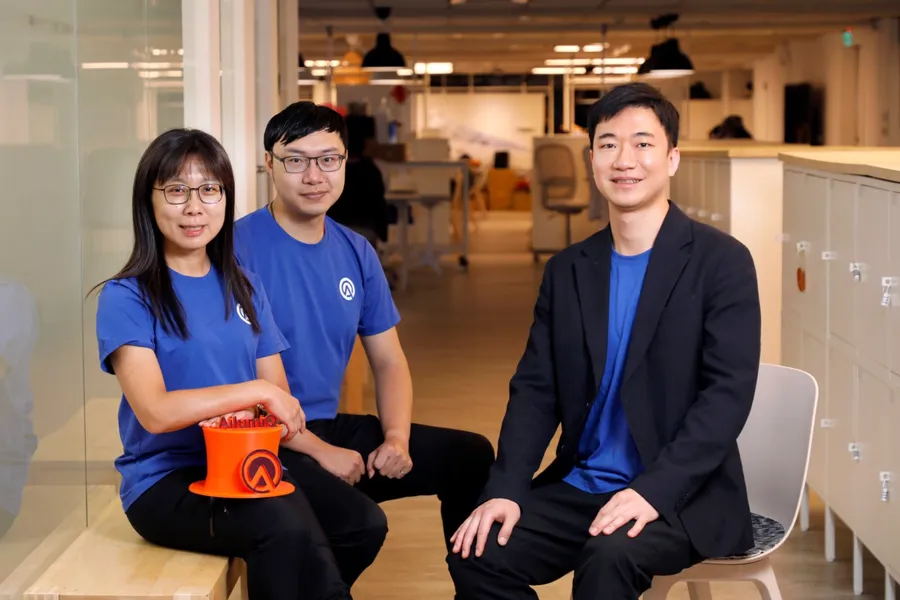 讓晶片自己發光、也能看懂光！來成光子用 AI 破解「量子點」材料製程難題，瞄準下一代光通訊