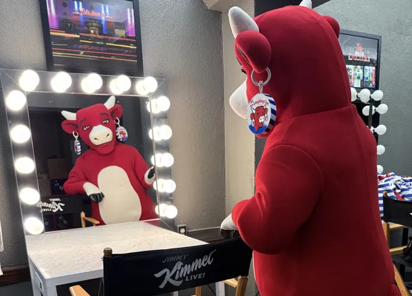 #0 笑牛不笑了 The Not Laughing Cow