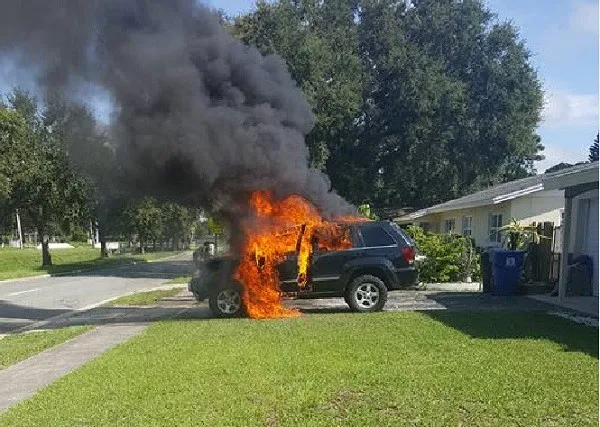 note-7-car-fire.jpg