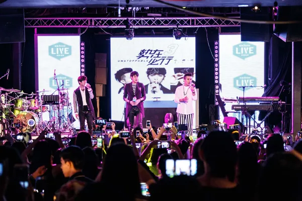 2015年，KKBOX邀請當紅的畢書盡、李玉璽與陳彥允在新加坡舉辦《勢在必行3 - 心時代Live