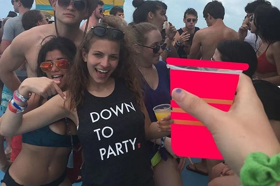 線上開趴啦！Houseparty 讓你七畫面同步嗨