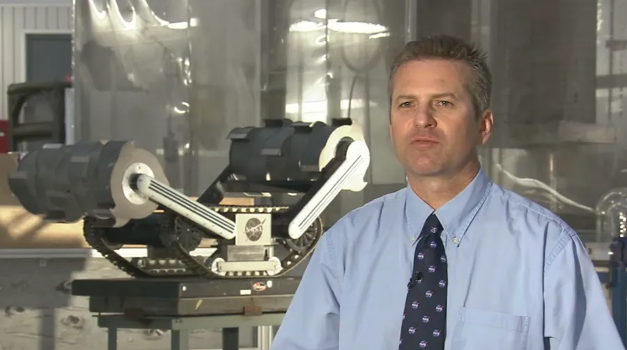 NASA研發「藍領機器人」，將送去外太空挖礦