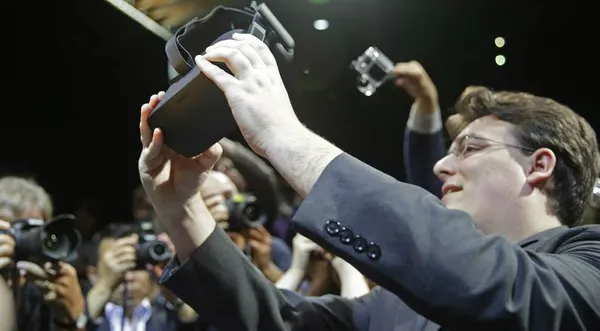 uploads-images-2016-10-Palmer_Luckey.png