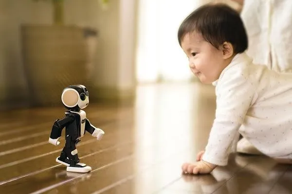 2016.04.08_228.Robohon_Detail_Img3.jpg