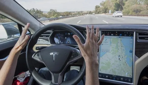 自駕技術聯盟戰開打！繼Intel收購MobilEye，Nvidia將和Bosch合作推車用超級電腦 
