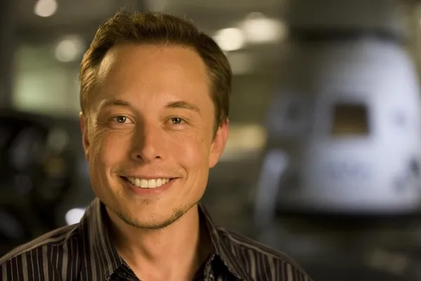 Tesla創辦人Elon Musk：創新總來自於不斷的犯錯 