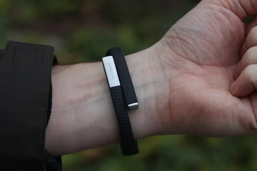 Fitbit如果把競爭對手Pebble收購了，Jawbone怎麼辦？