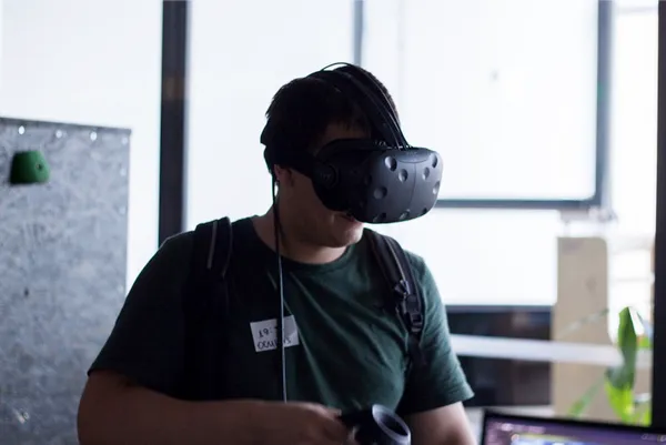 無線的HTC Vive要來了，這家來自保加利亞的公司用WiFi代替纜線 