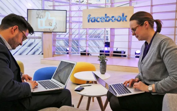 上班也能名正言順地刷 Facebook 了，按每月活躍用戶數收費的FB企業版即將來襲！ 
