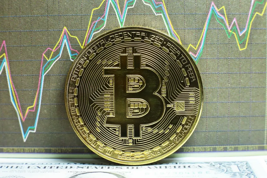 比特幣慘跌，特斯拉帳上估虧損近4億美元！MicroStrategy融資恐斷頭