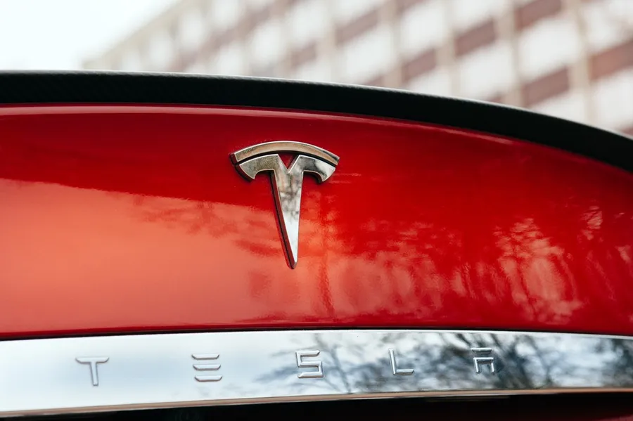 想成為「鋼鐵人」必學！特斯拉執行長 Elon Musk 的工作策略